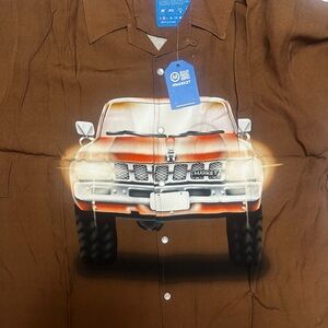 Market Acorn Men's Brown Button Down Shirt Size Medium